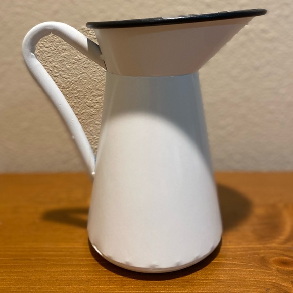 Easter Pitcher, Happy Easter Metal Pitcher With A Floral Wreath Design, Easter - Picture 14 of 16